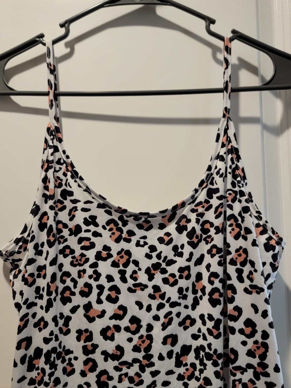 Leopard print satin dress - Picture 2 of 5